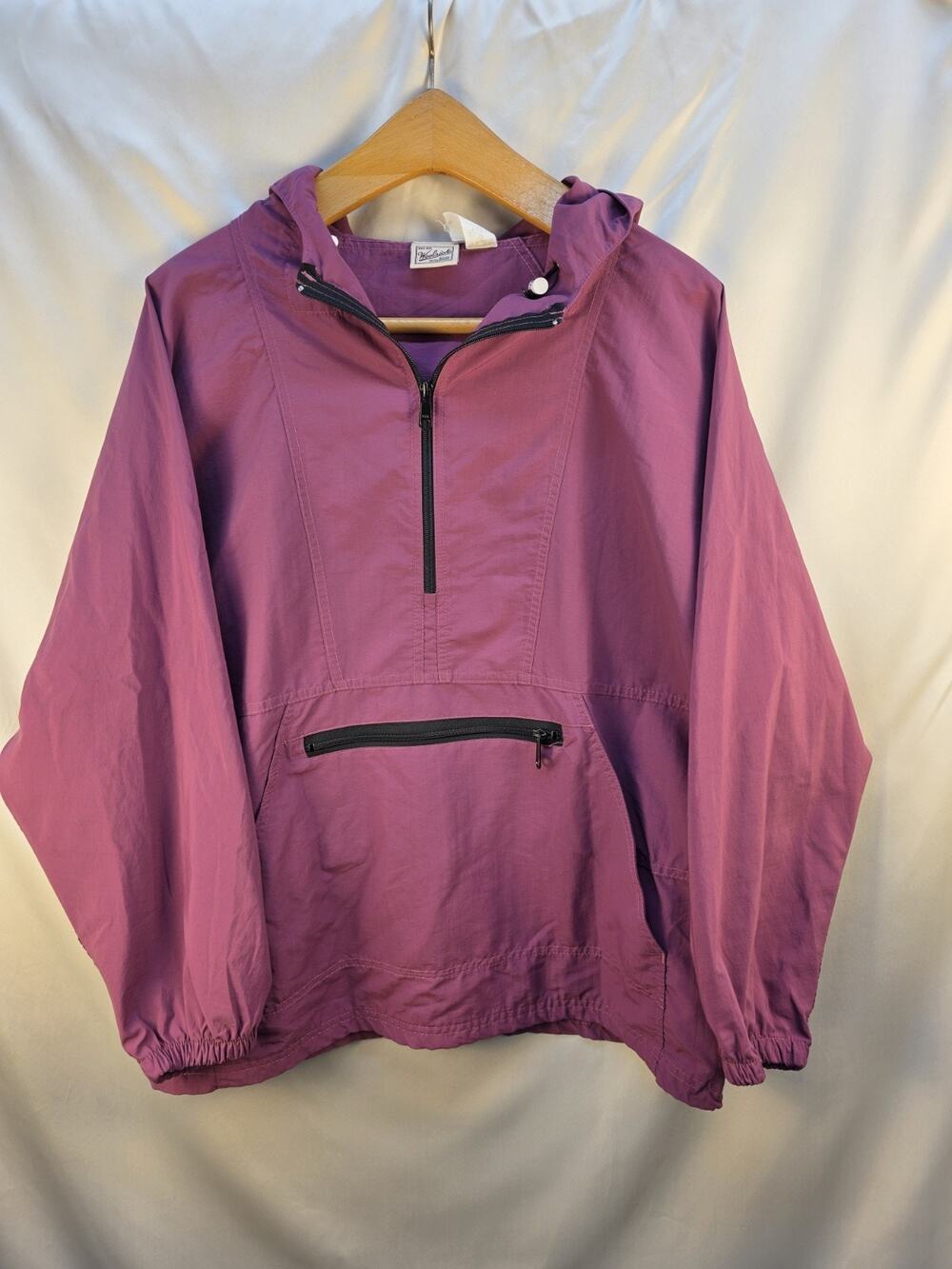 Woolrich Women's Size Large Retro Style Pullover Plum Hooded Lightweight Outdoor